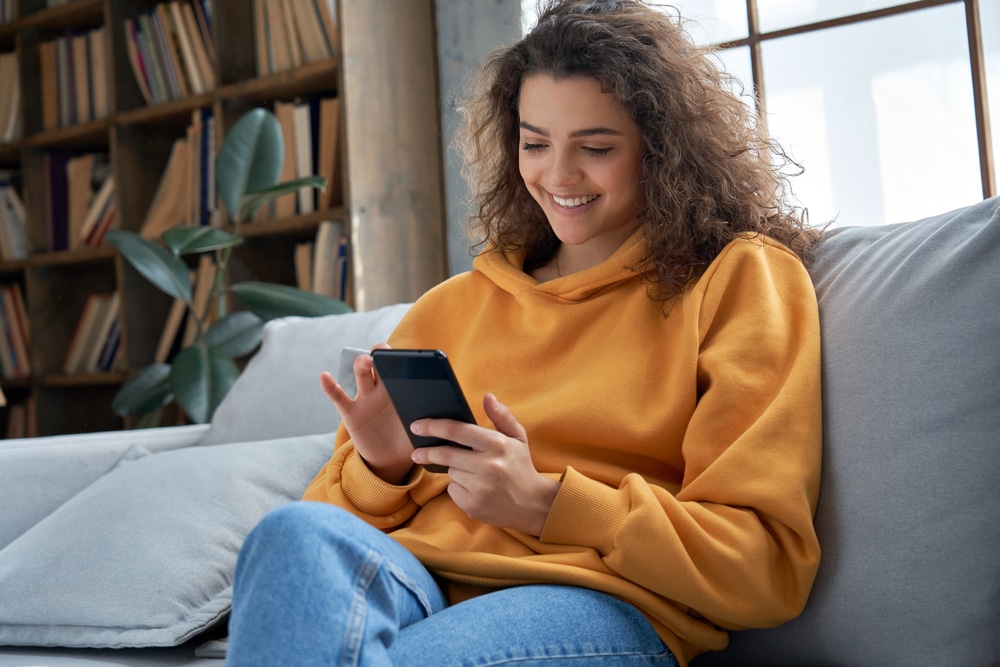 How the Lifeline Program Can Help You Stay Connected
